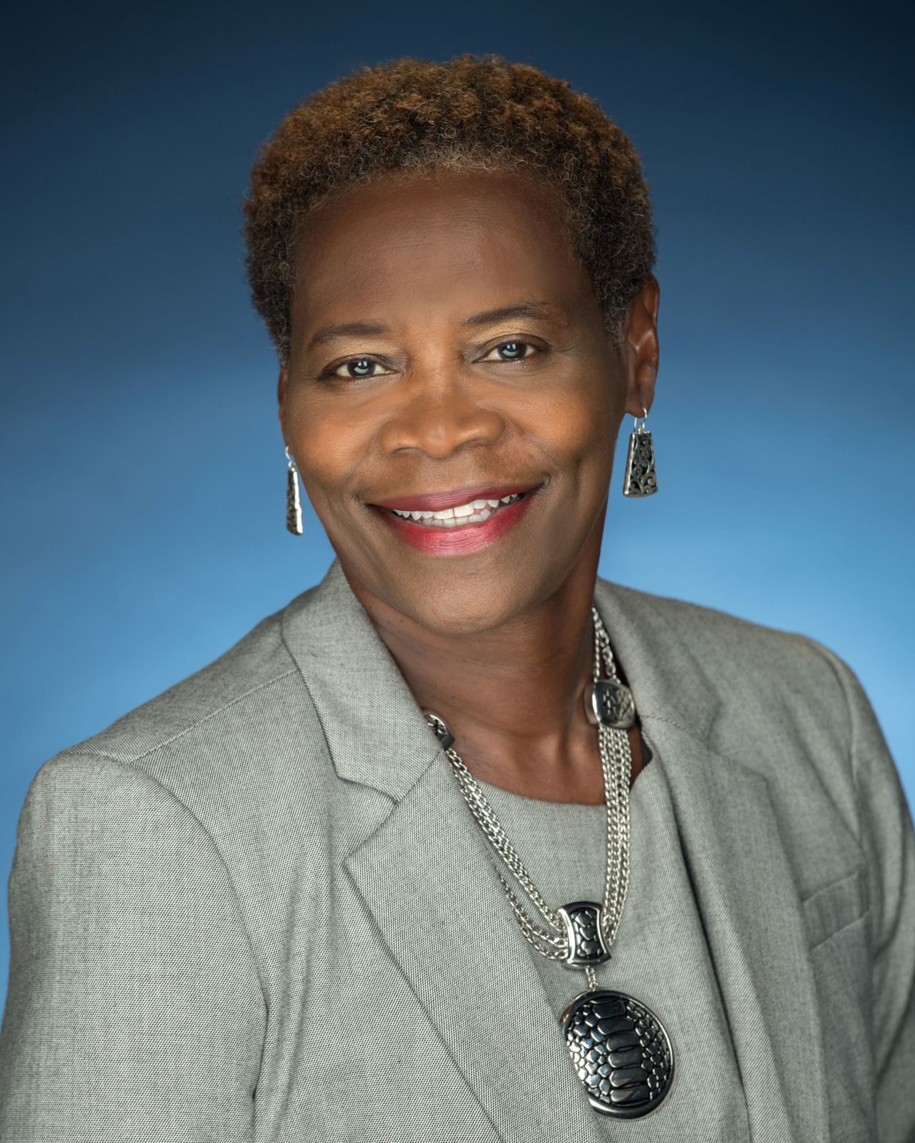 Elizabeth Carr-Hurst